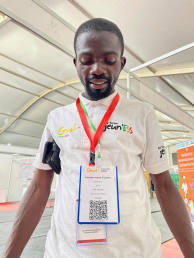 Photo employé TOTAL propre